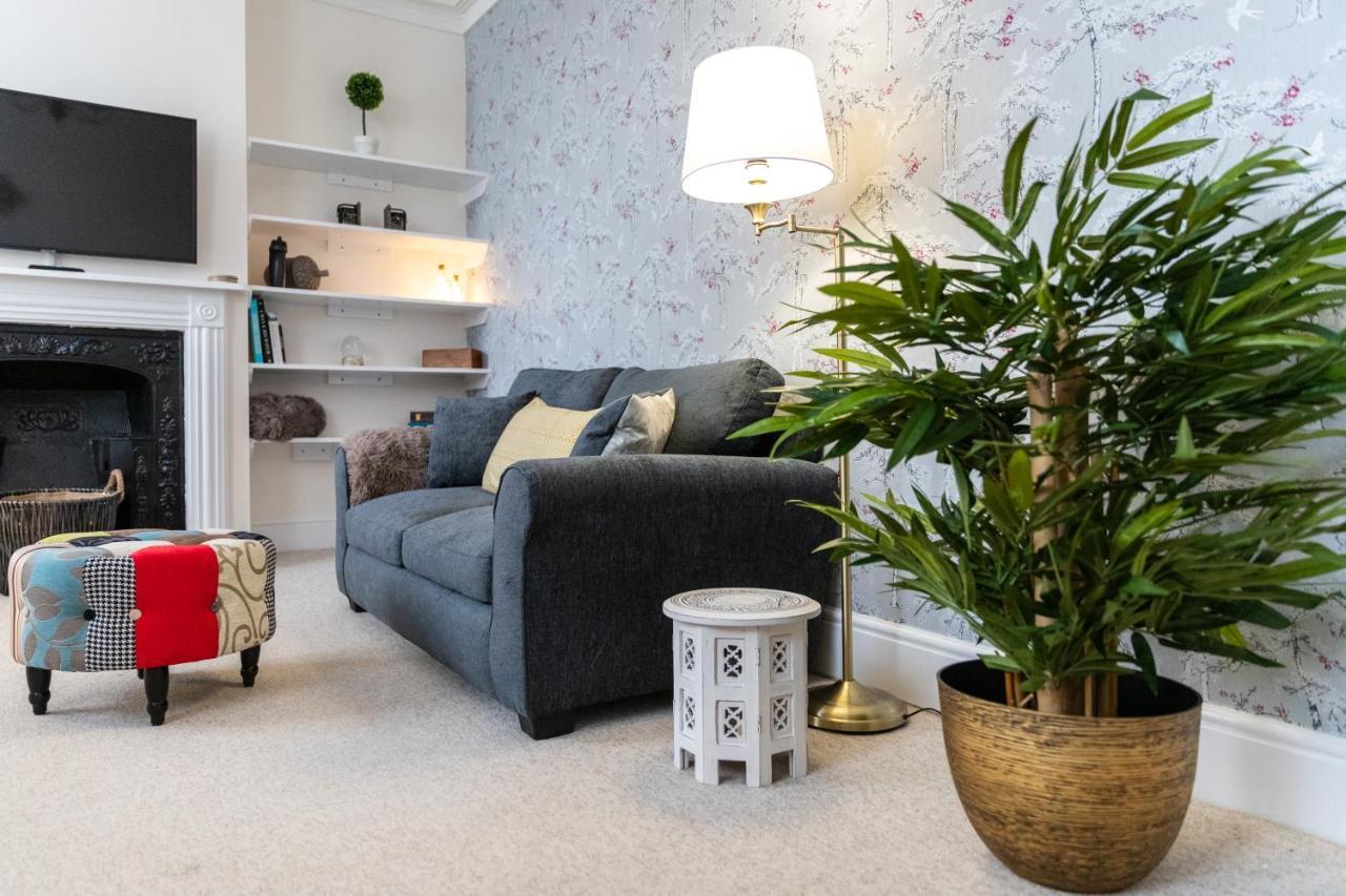 Luxury Living, Stylish Modern Apartment In The Heart Of Ryde Ryde  Ngoại thất bức ảnh